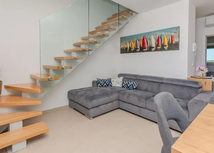 2 Bedroom Awesome In Nin