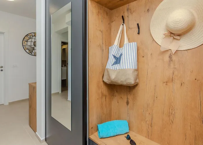 Apartman 2 Bedroom Awesome In