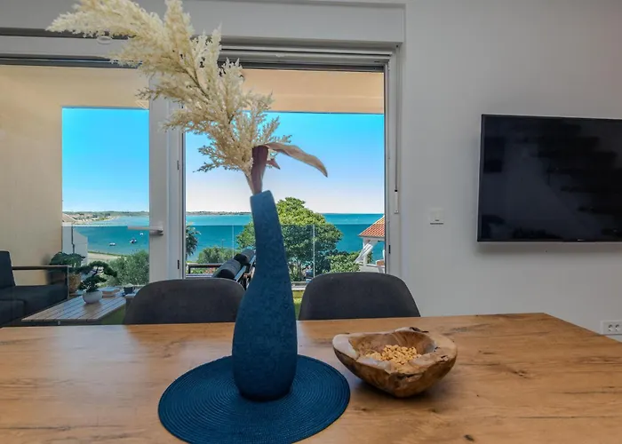 2 Bedroom Awesome In Nin