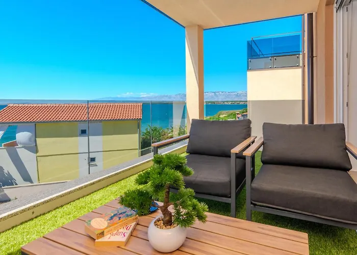 2 Bedroom Awesome In Apartman