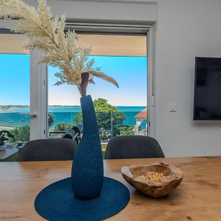 Gorgeous In With House Sea View Nin