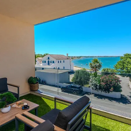 Gorgeous In With House Sea View Appartement Nin